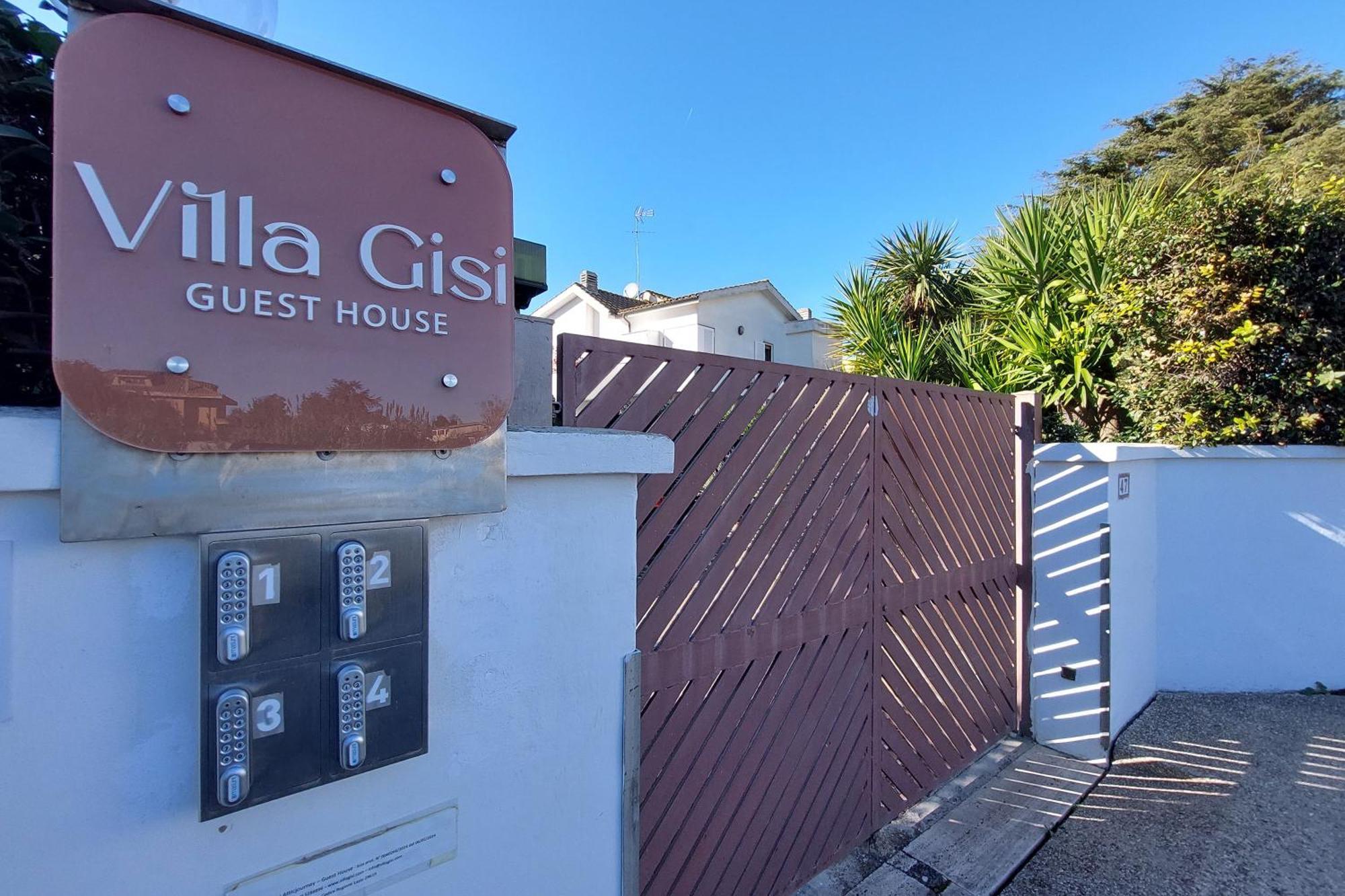 Villa Gisi Guest House Fiumicino Exterior photo