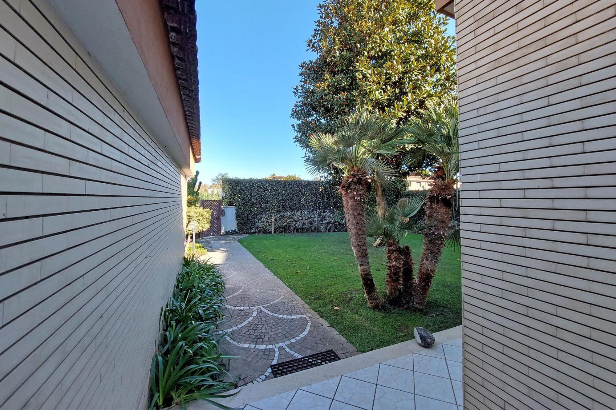 Villa Gisi Guest House Fiumicino Exterior photo